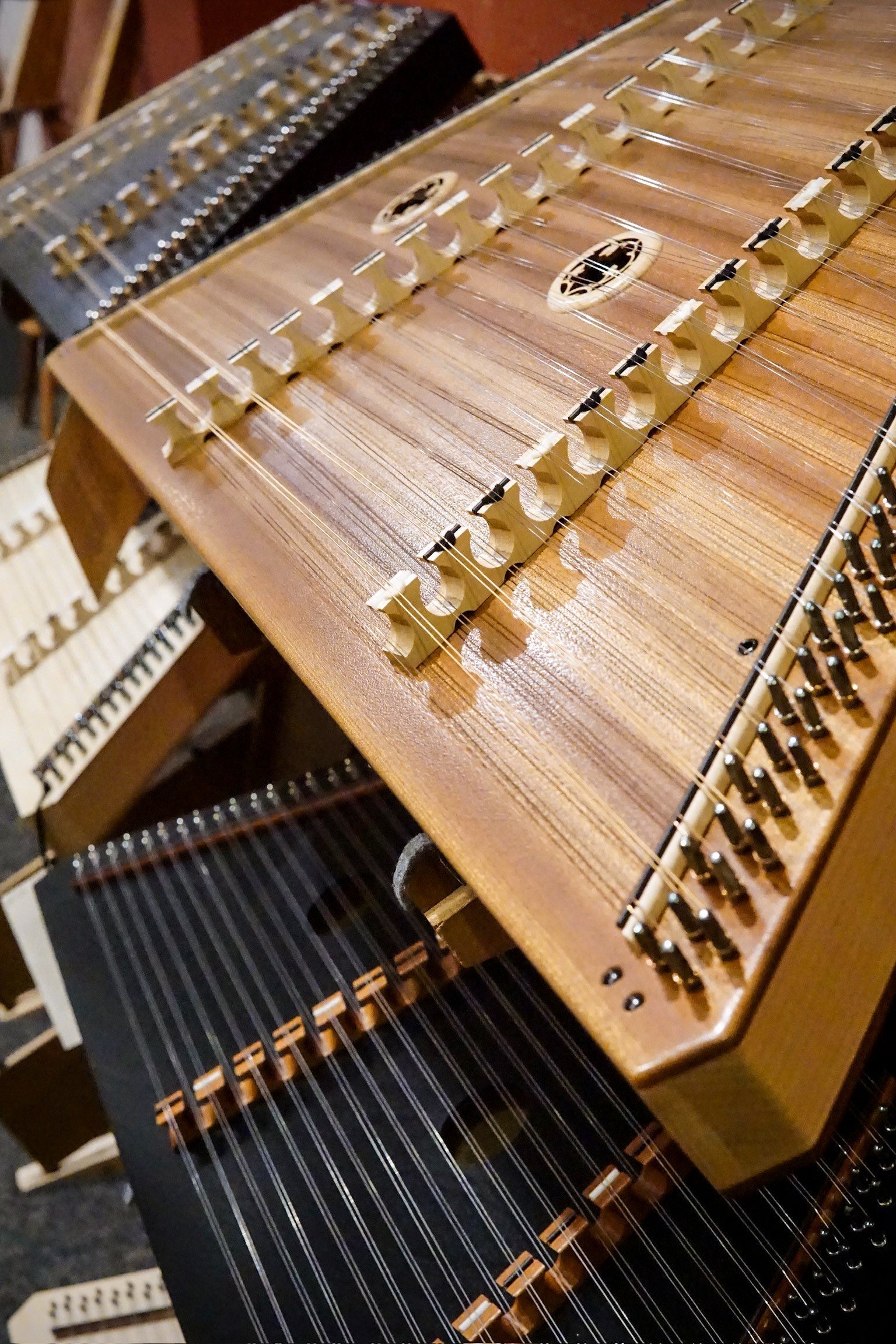 Hammered Dulcimers – Dusty Strings