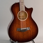 Taylor 562ce