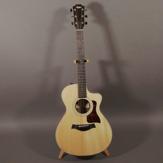 Taylor 212ce