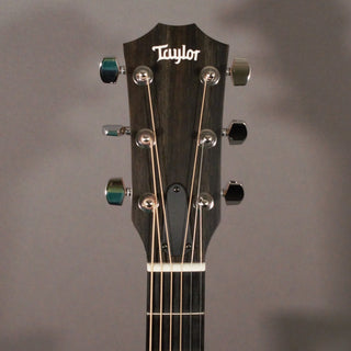 Taylor 212ce