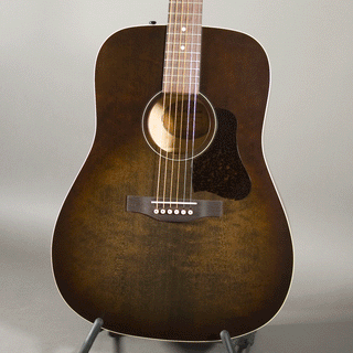 Art & Lutherie Americana Bourbon Burst