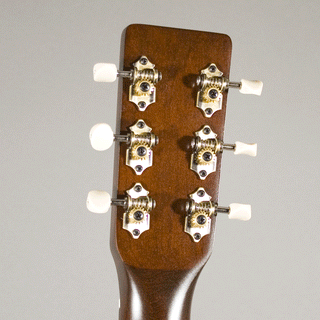 Art & Lutherie Americana Bourbon Burst