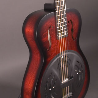 Beard Radio Standard R Model Roundneck