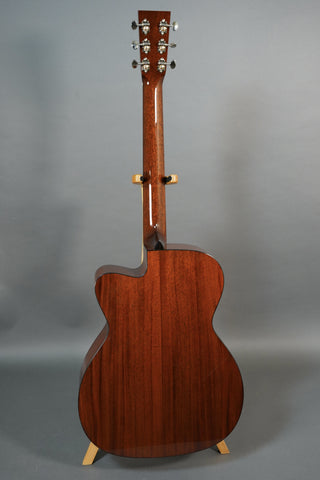 Collings OM1 E Cutaway