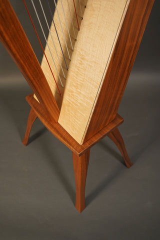 Dusty Strings FH26 Walnut
