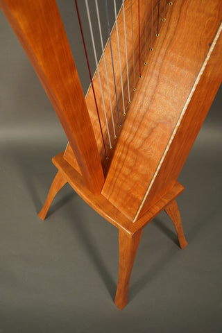 Dusty Strings FH26 Figured Cherry w/Camac levers