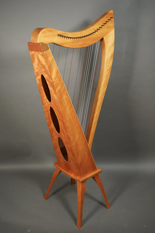 Used Dusty Strings FH26 Figured Cherry, Camac Levers