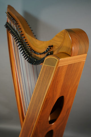 Used Dusty Strings FH36B Walnut