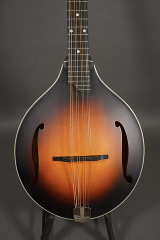 Eastman MDO305E-SB Octave Mandolin