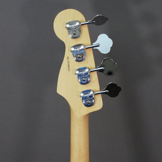 Used Fender American Professional Jazz Bass