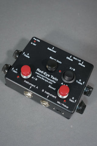 Fire Eye, Red-Eye Twin