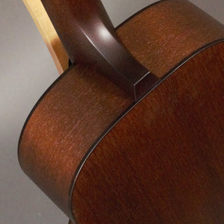Iris Guitars MS-00 12-fret Natural