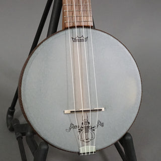 Firefly Concert Walnut