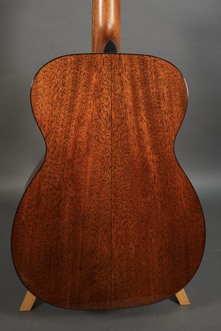 Martin 00-18