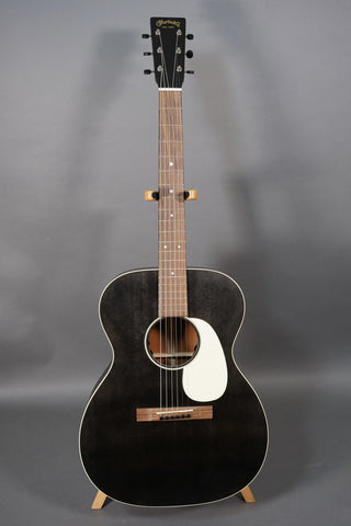 Martin 000-17E Black Smoke