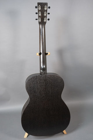 Martin 000-17E Black Smoke