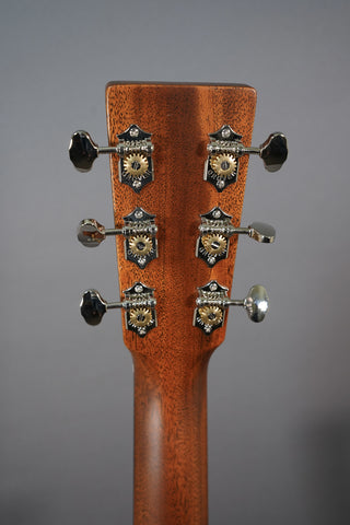 Martin 000-18