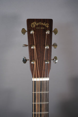 Martin 000-18