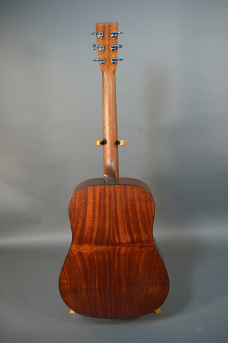 Martin D-10E
