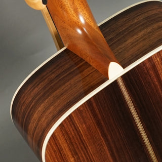 Martin D-28E Modern Deluxe