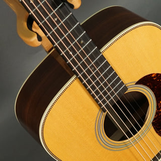Used Martin HD-28V