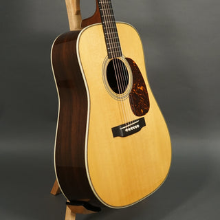Used Martin HD-28V