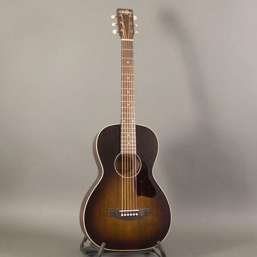 Dusty Strings - Art & Lutherie Roadhouse Bourbon Burst