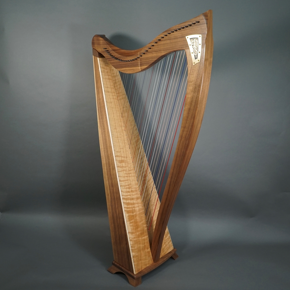 Dusty Strings FH36H Walnut w/Camac levers