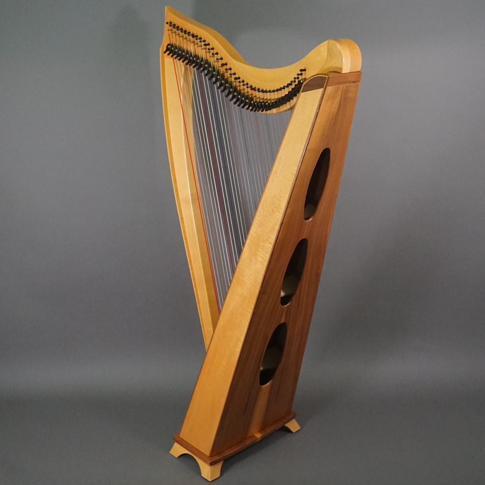 Used dusty strings clearance harp for sale