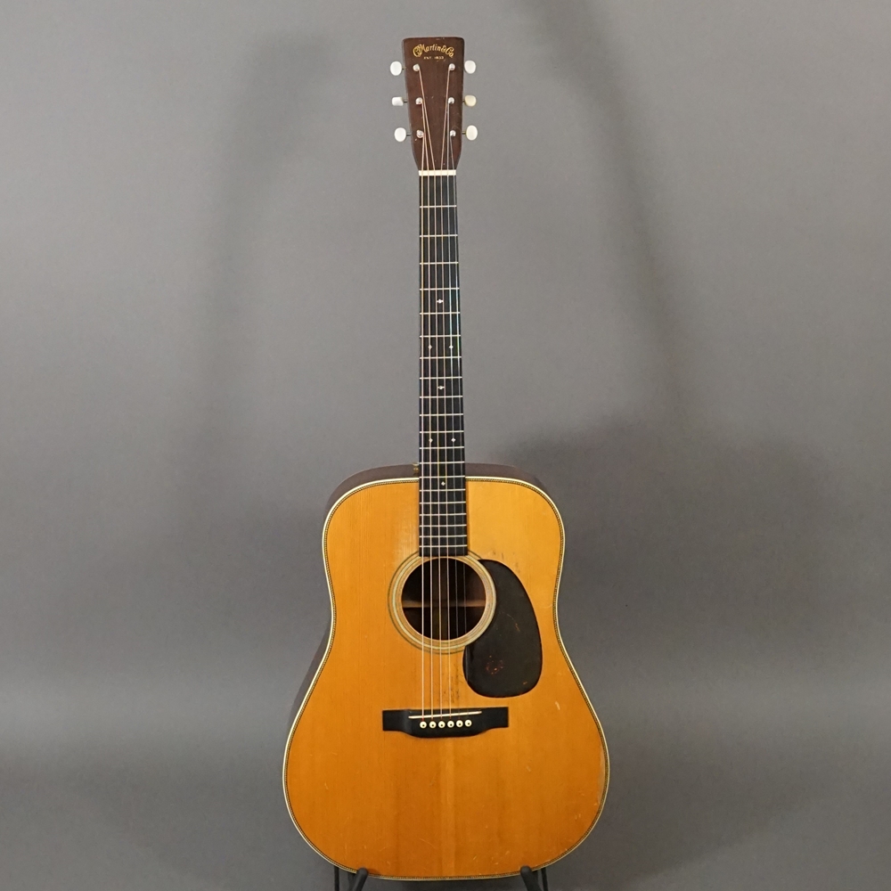 Dusty Strings - Used Martin D-28 (1944)
